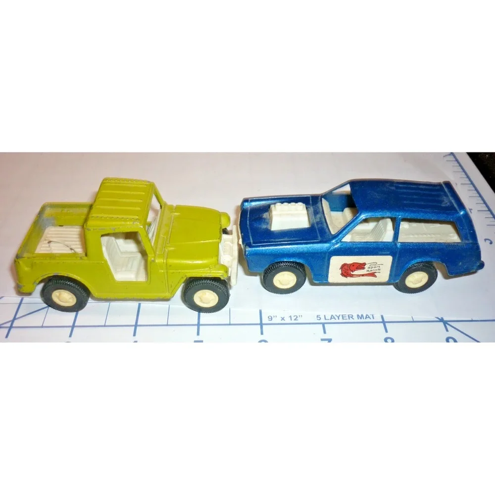 VINTAGE Tootsie Toy Chevy VEGA Blue Station Wagon 1970's & Pickup‎ Truck Lot
